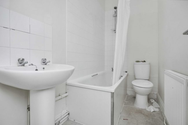 Flat 3, 51 York Road, Hove, East Sussex, BN3 1DJ 10