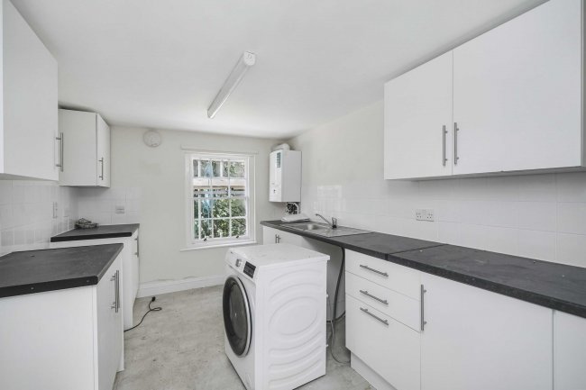 Flat 3, 51 York Road, Hove, East Sussex, BN3 1DJ 10