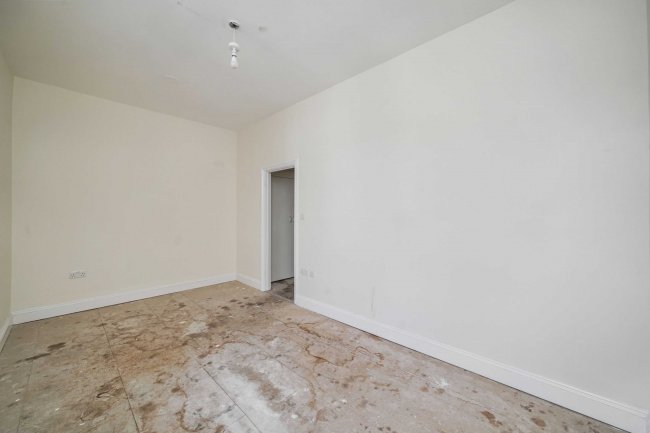 Flat 3, 51 York Road, Hove, East Sussex, BN3 1DJ 10