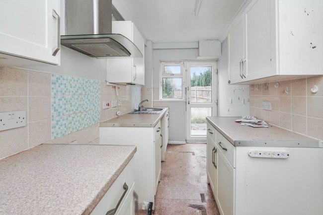 Flat 83 Rectory Road, 79-85 Rectory, Sittingbourne, Kent, ME10 4LB 10