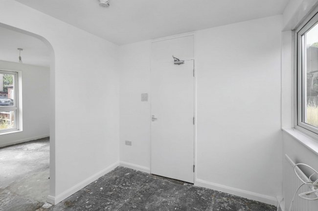 11 Beech Gardens, Dagenham, Essex, RM10 9TS 3