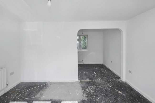 11 Beech Gardens, Dagenham, Essex, RM10 9TS 3