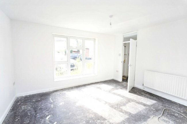 11 Beech Gardens, Dagenham, Essex, RM10 9TS 3