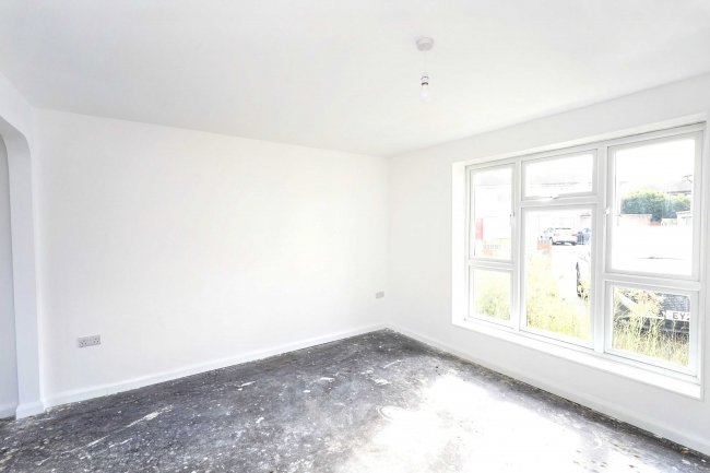 11 Beech Gardens, Dagenham, Essex, RM10 9TS 3