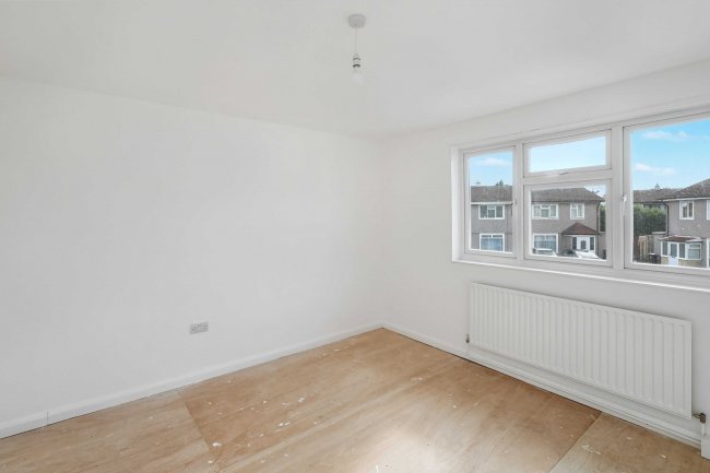 11 Beech Gardens, Dagenham, Essex, RM10 9TS 3