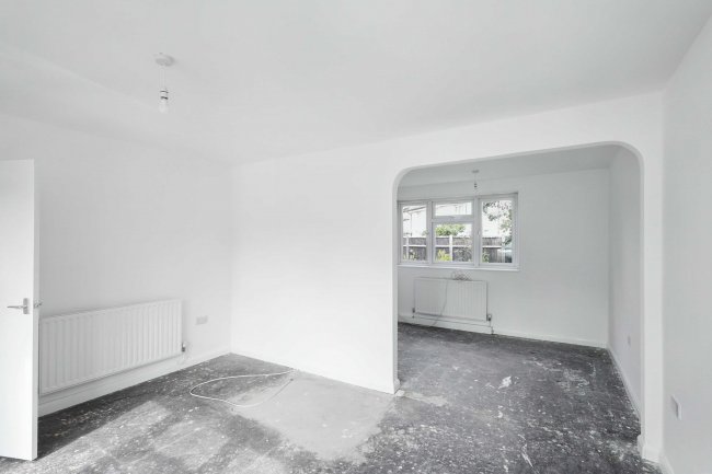 11 Beech Gardens, Dagenham, Essex, RM10 9TS 3