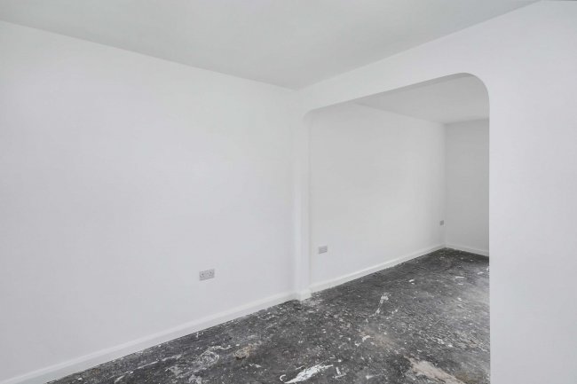 11 Beech Gardens, Dagenham, Essex, RM10 9TS 3