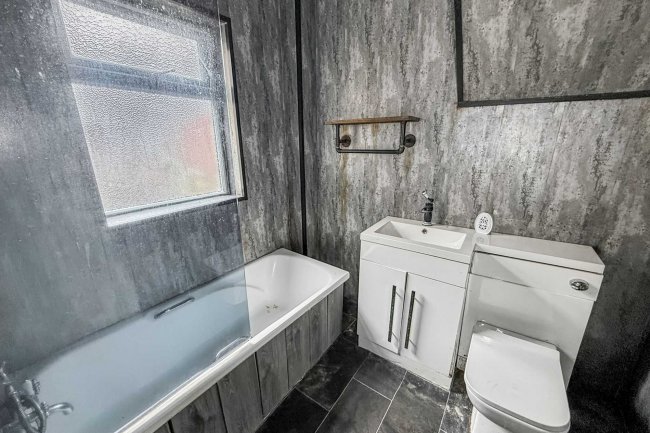 Ground Floor Flat, 39 Warwick Road, South Shields NE34 0SQ 5