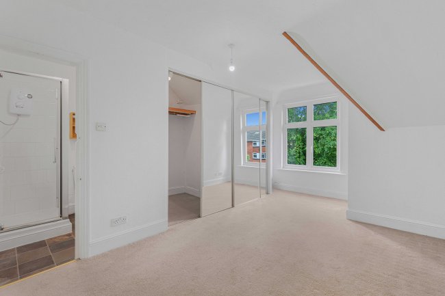 Flat 7, 5 Parklands, Surbiton, Surrey, KT5 8EA 3