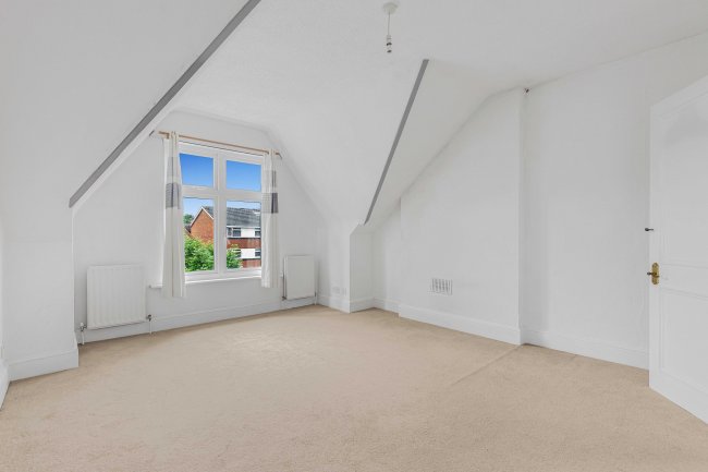 Flat 7, 5 Parklands, Surbiton, Surrey, KT5 8EA 3