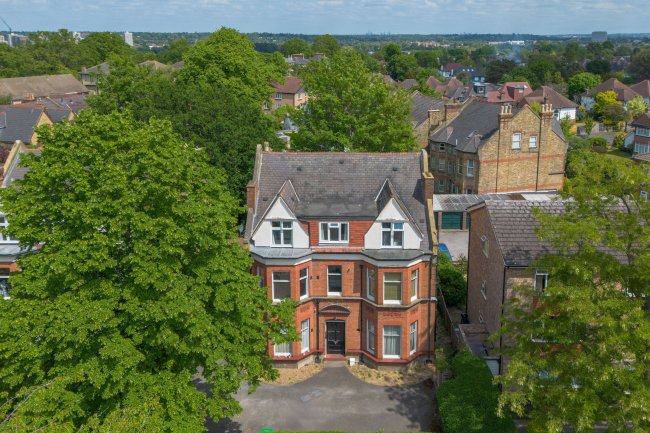 Flat 5, 7 Parklands, Surbiton, Surrey, KT5 8EA 3