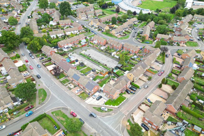 Land at Bretch Hill, Banbury, Oxfordshire, OX16 0LU 12
