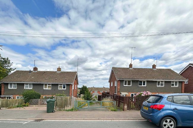 Land at Bretch Hill, Banbury, Oxfordshire, OX16 0LU 12
