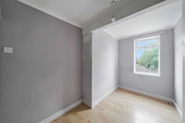 26 Wolf Lane, Windsor, SL4 4HY 6