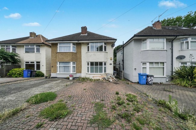 26 Wolf Lane, Windsor, SL4 4HY 6