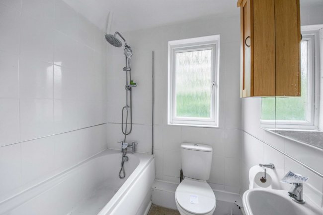 163 Dellfield, St Albans, AL1 5EY 10