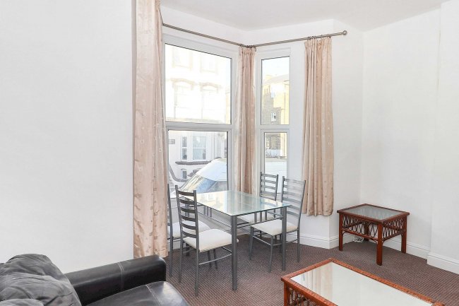 Flat 4, 2-8 Athelstan Road, Margate, CT9 2BF 4