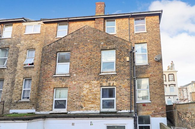 Flat 4, 2-8 Athelstan Road, Margate, CT9 2BF 4