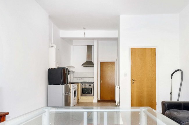 Flat 4, 2-8 Athelstan Road, Margate, CT9 2BF 4