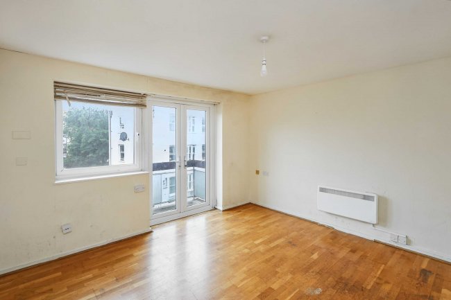 Flat 22 Rapley House, Turin Street, Bethnal Green, London, E2 6NH 2