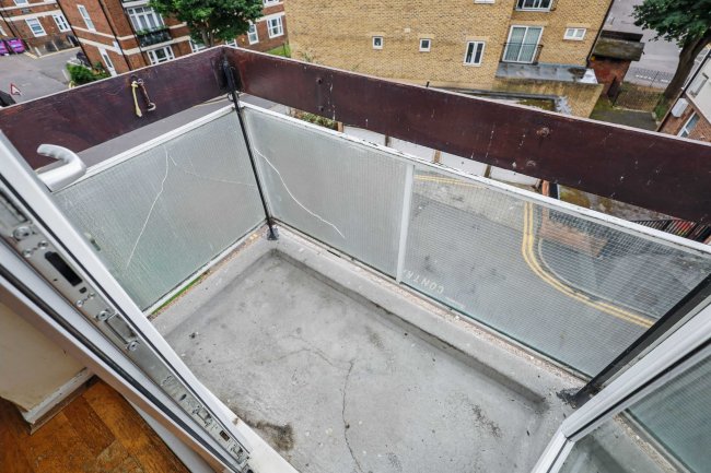 Flat 22 Rapley House, Turin Street, Bethnal Green, London, E2 6NH 2