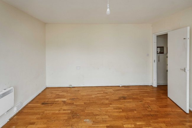 Flat 22 Rapley House, Turin Street, Bethnal Green, London, E2 6NH 2