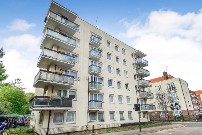 Flat 22 Rapley House, Turin Street, Bethnal Green, London, E2 6NH 2