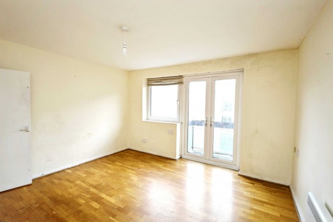 Flat 22 Rapley House, Turin Street, Bethnal Green, London, E2 6NH 2
