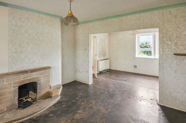 23 Thurlocks,Tintinhull, Yeovil, Somerset, BA22 8QE 1