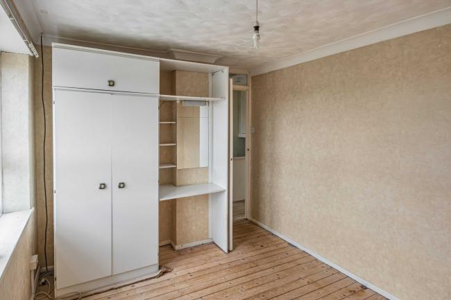 23 Thurlocks,Tintinhull, Yeovil, Somerset, BA22 8QE 1