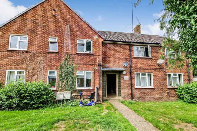 23 Brookside, South Mimms, Potters Bar, Hertfordshire, EN6 3PT 5