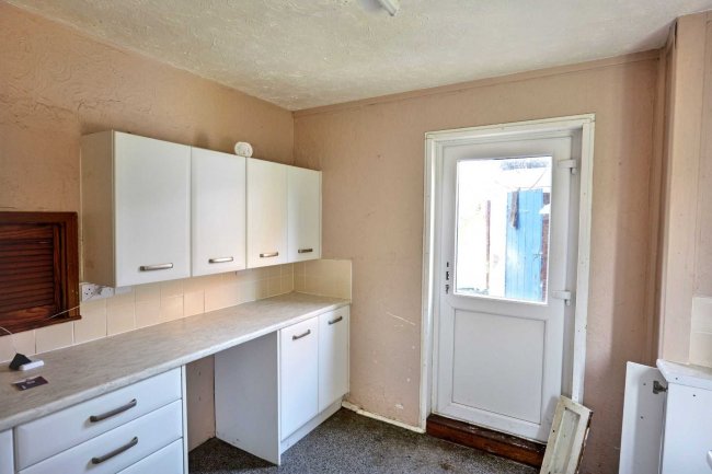 31 Pound Gate, Alton, Hampshire, GU34 2HN 5