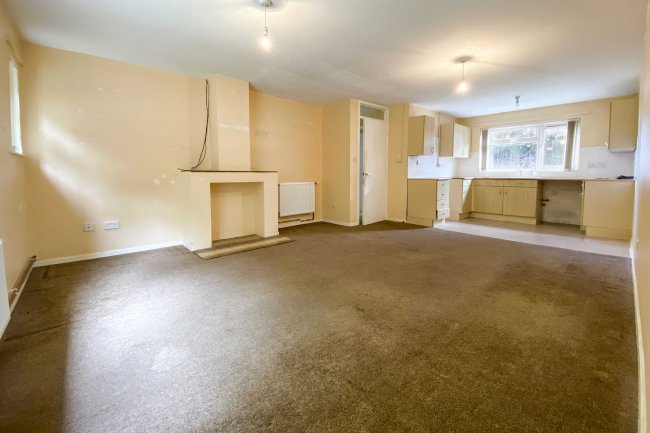 30 Pound Piece, Ashbury, Wiltshire, SN6 8NE 5