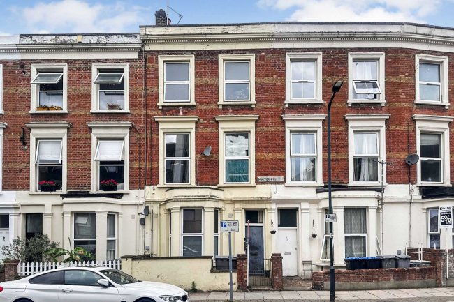 Flat C, 75 Malvern Road, London NW6 5PU 10