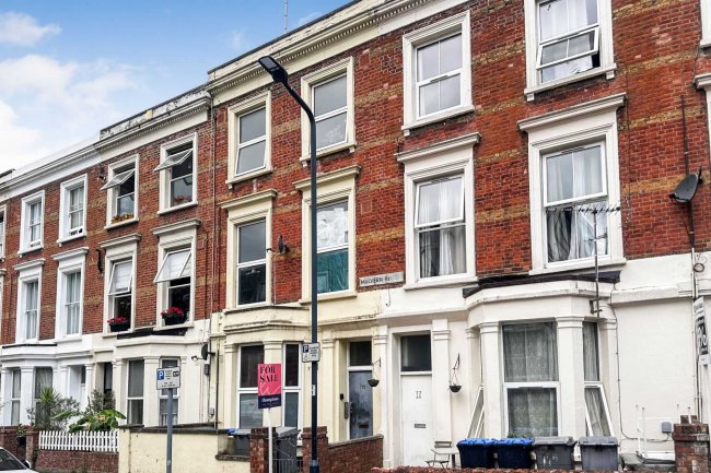 Flat C, 75 Malvern Road, London NW6 5PU 10
