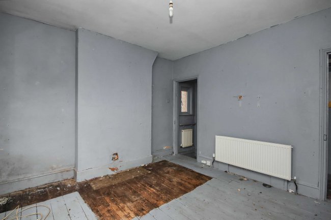 9 Spalding Road, Bourne, Cambridgeshire, PE10 9LE 8