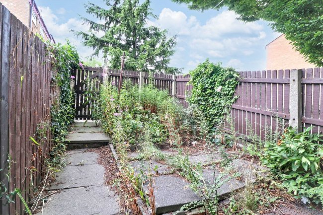 35 Elliott Drive, Felling, Gateshead, Tyne and Wear, NE10 9QZ 4