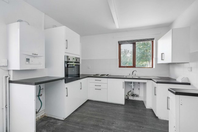 10 Merlin Green, Sinfin, Derby DE24 9NX 7