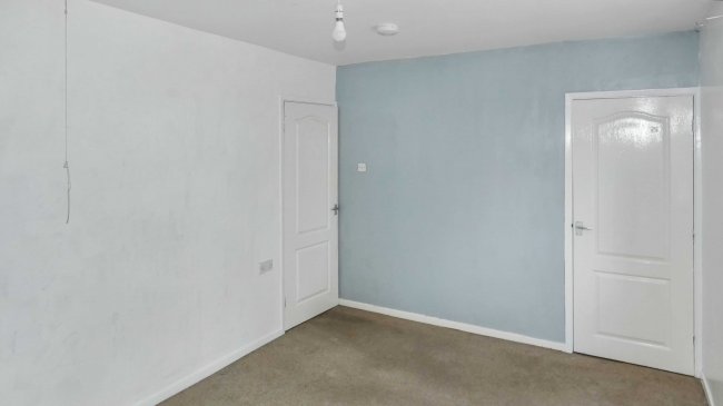 138 Ellerburn Avenue, Hull, East Yorkshire, HU6 9RN 6