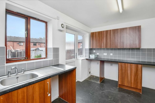 228 Woodfield Avenue, Lincoln, Lincolnshire, LN6 0LT 2