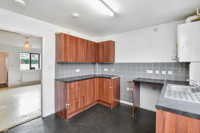 228 Woodfield Avenue, Lincoln, Lincolnshire, LN6 0LT 2