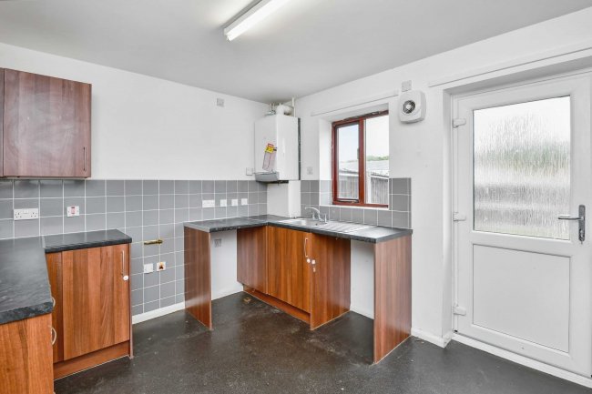 228 Woodfield Avenue, Lincoln, Lincolnshire, LN6 0LT 2