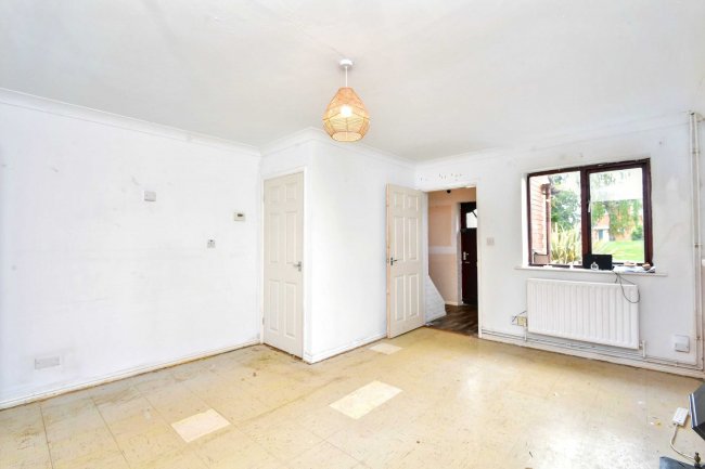 228 Woodfield Avenue, Lincoln, Lincolnshire, LN6 0LT 2