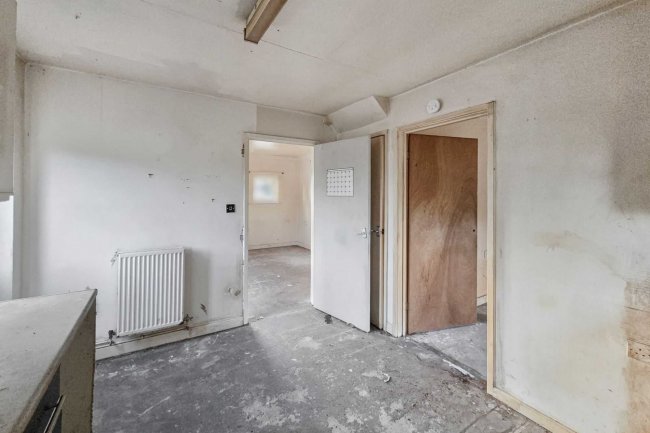 2 Irvine Close, Bispham, Blackpool, Lancashire, FY2 0XZ 5