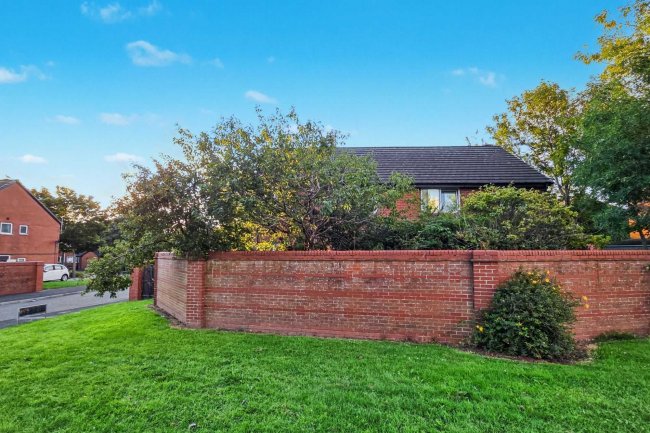 2 Irvine Close, Bispham, Blackpool, Lancashire, FY2 0XZ 5