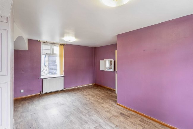 21 The Fleet, Redcar, Cleveland, Middlesbrough, TS10 5PF 8