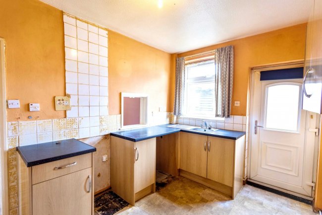 21 The Fleet, Redcar, Cleveland, Middlesbrough, TS10 5PF 8