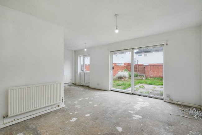 11 Tedburn Drive, Mansfield, Nottinghamshire, NG18 4QE 8