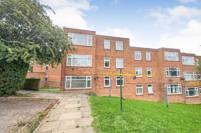 17 Halstead Close, Headcorn Drive, Canterbury, Kent, CT2 7UD 9