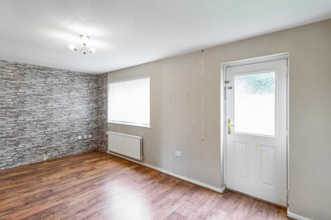 45 Shelley Grove, Bradford, West Yorkshire, BD8 0JZ 3